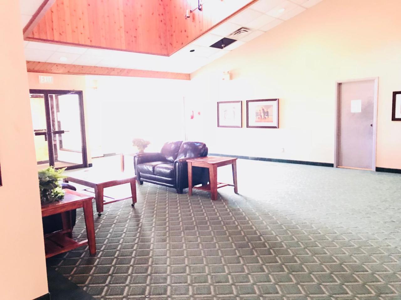 Northern Star Hotel & Convention Center Slave Lake Exterior foto
